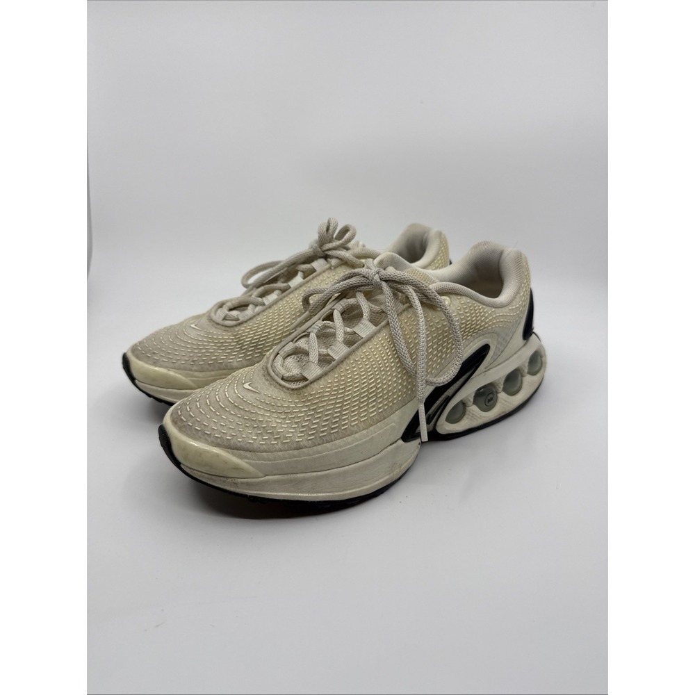 Nike Air Max Womens DN Light Khaki Athletic Shoes Size 8W/6.5M Space Age